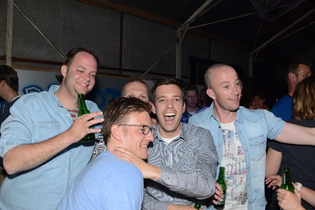 ../Images/Feest zonder naam 2015 225.jpg